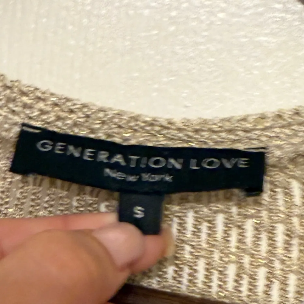 GENERATION LOVE Women’s Gold Metallic Knit Scoop Neck Tank Top Size S - Image 3