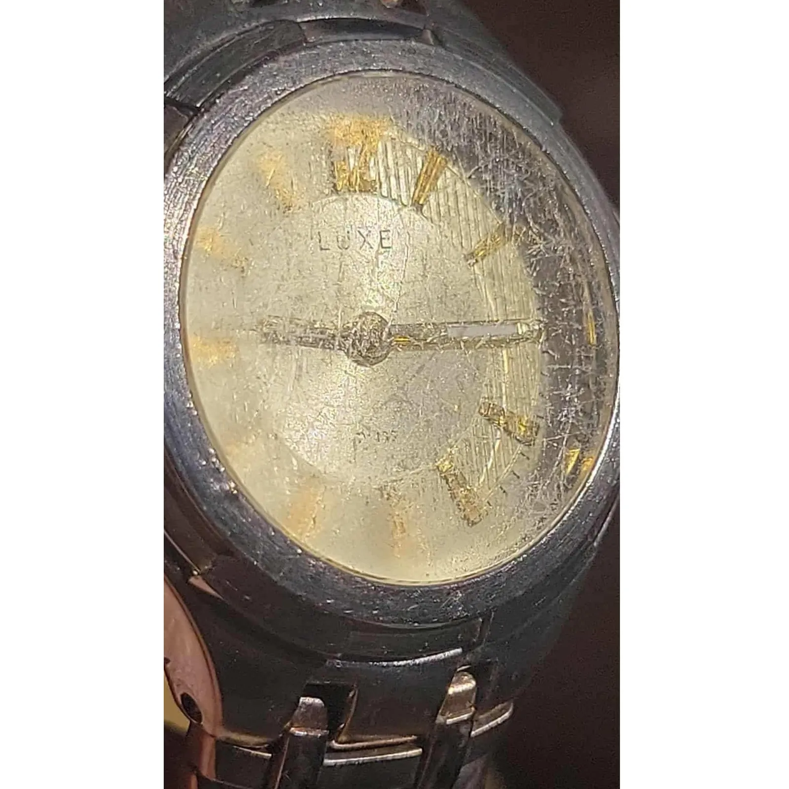 Luxe  Swiss Quartz Women's Silver Tone‎ Analog Watch Elegant Timepiece - Image 8