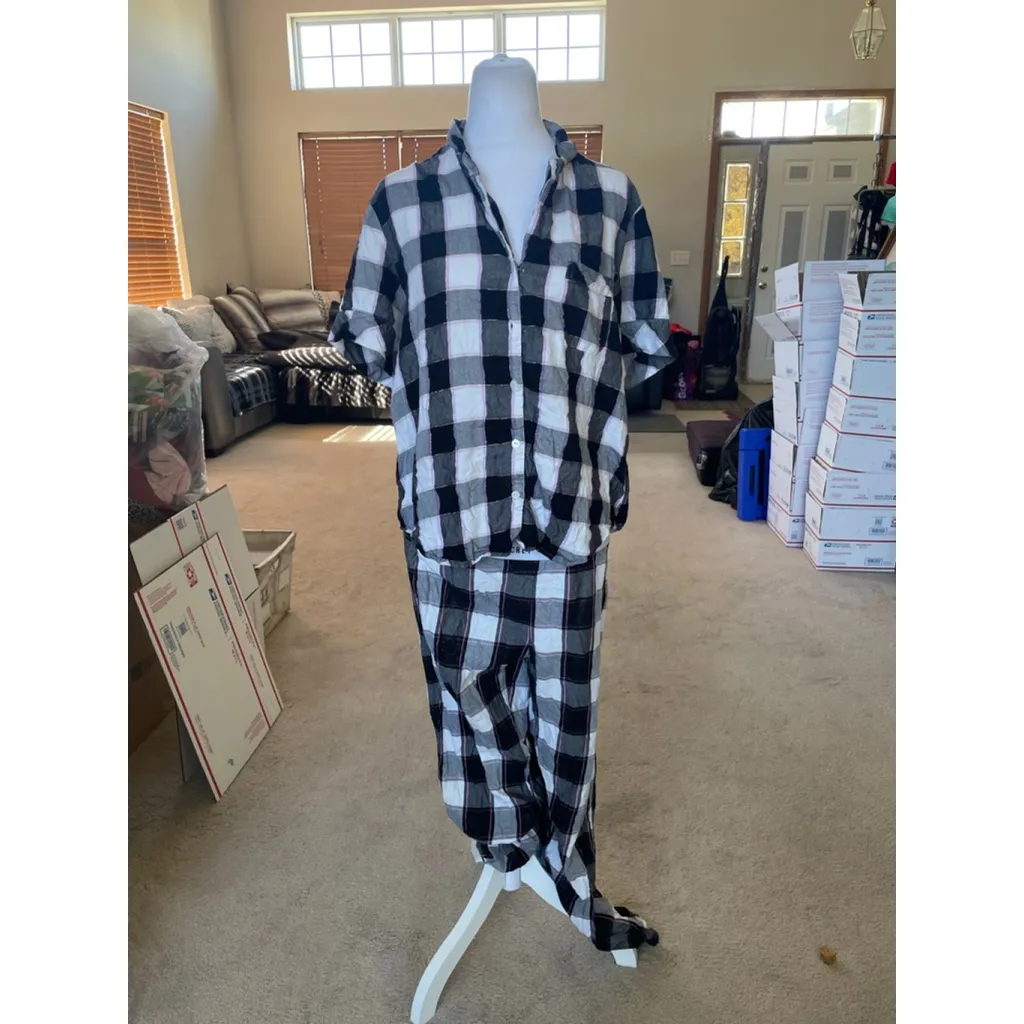 Women's Victoria's Secret Plaid Pajamas M Top S Pants - Image 2