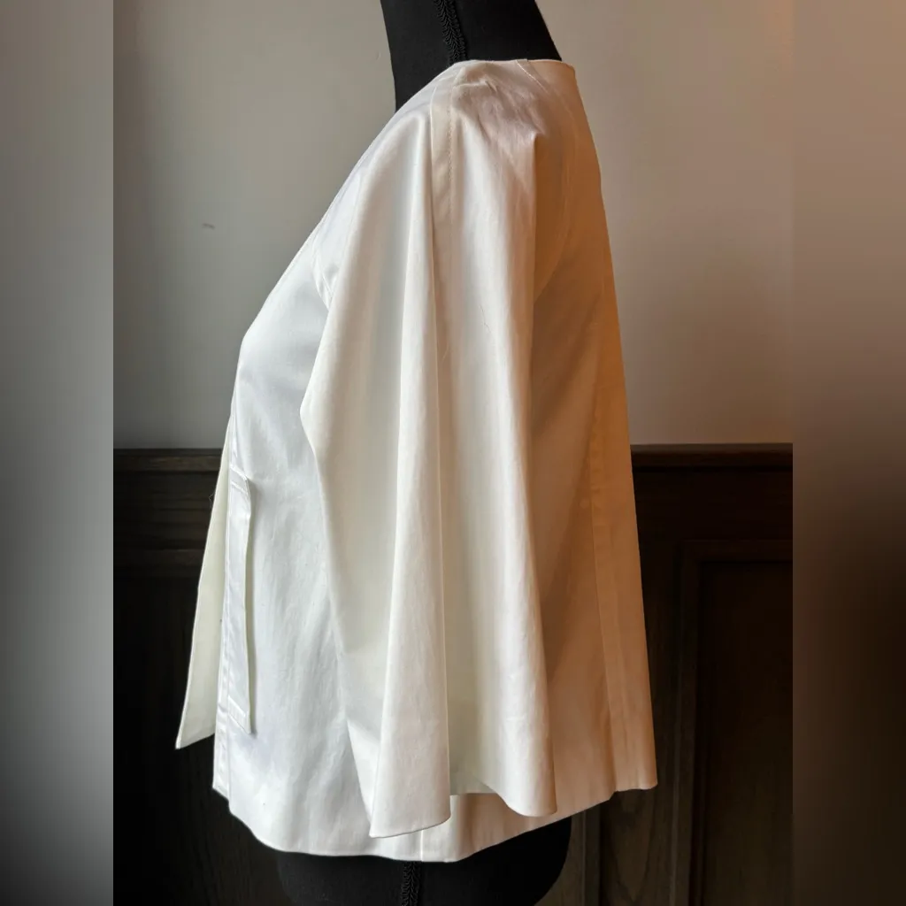 Karen Kane essential white half sleeve jacket. Size small. Nwot - Image 3