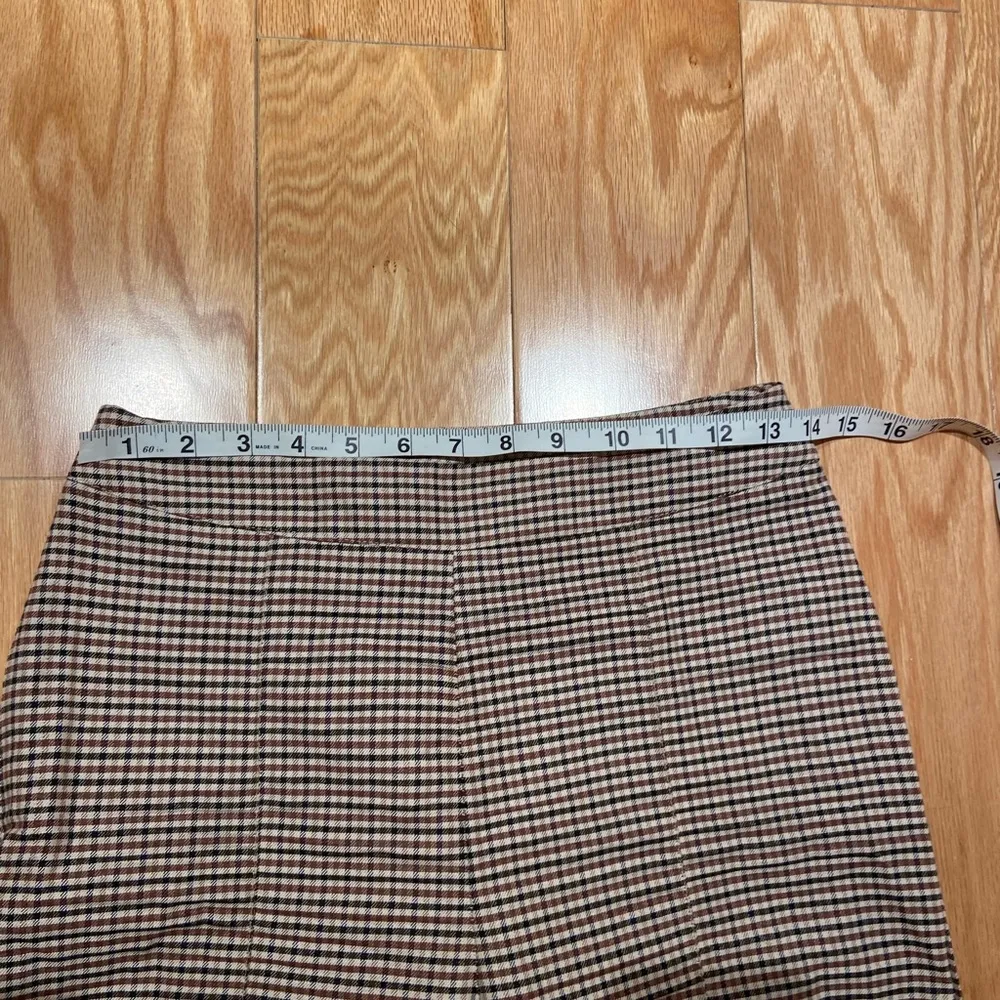 SHEIN Brown Plaid Straight Leg Pants - Image 4