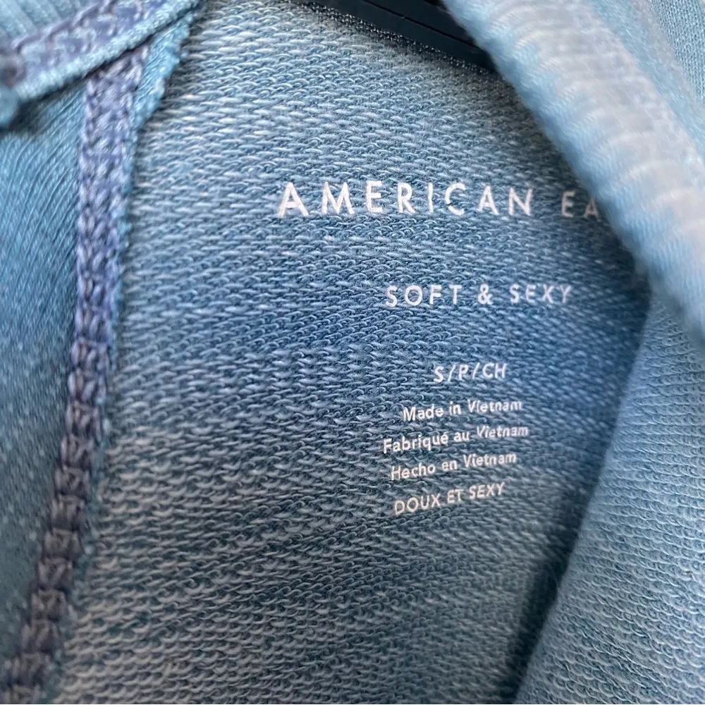 American Eagle  Ombre Dip Dye Cutout Back Sweatshirt Blue S - Image 3