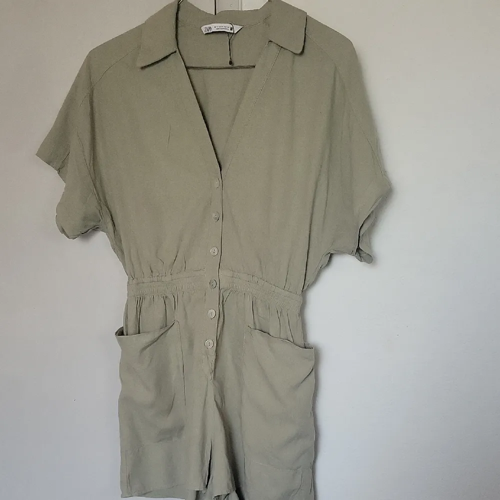ZARA Viscose Jumsuit Romper  Olive Green Button-Up  Size M - Image 2