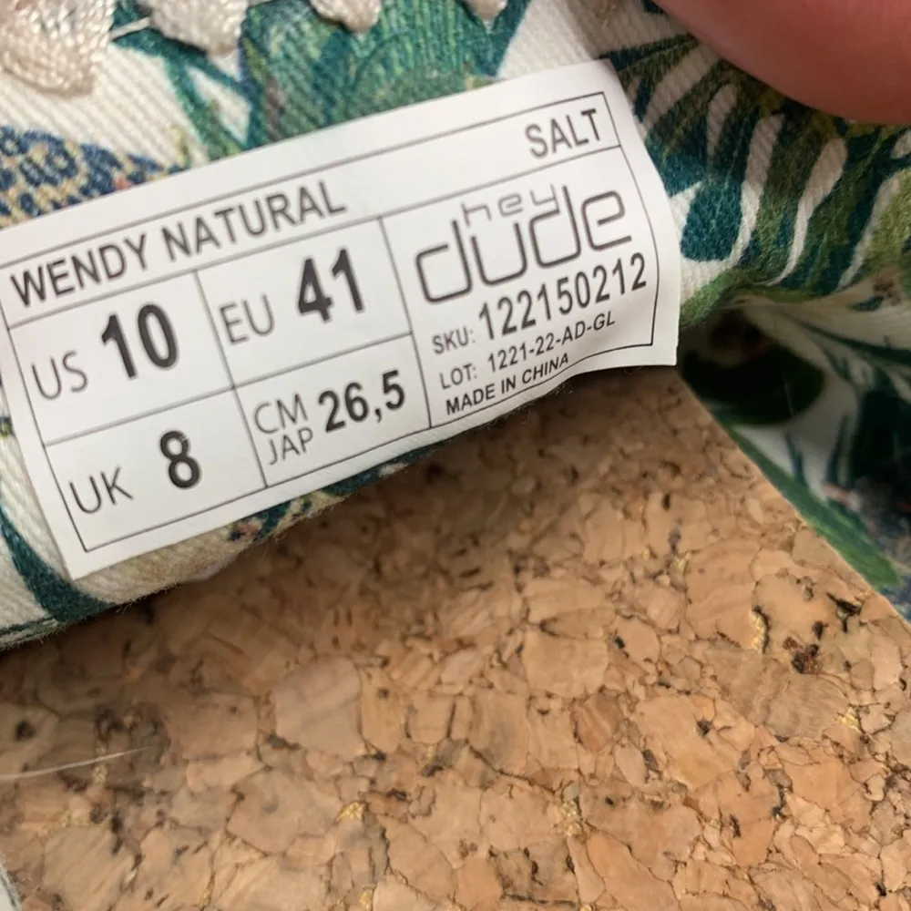 Hey Dude Wendy Natural in Salt Women’s Slip-on White Sneaker Loafers S-040 Sz 10 - Image 8