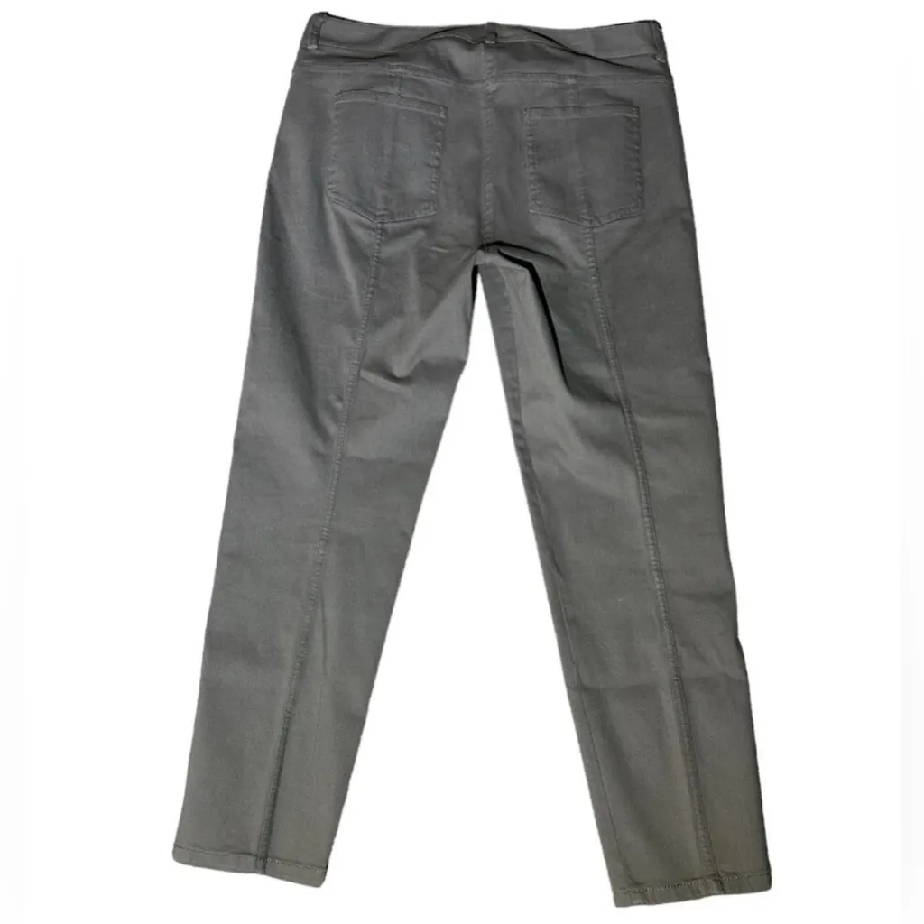 St. John Gray High Rise Skinny Jeans Size 6 Excellent Condition - Image 2