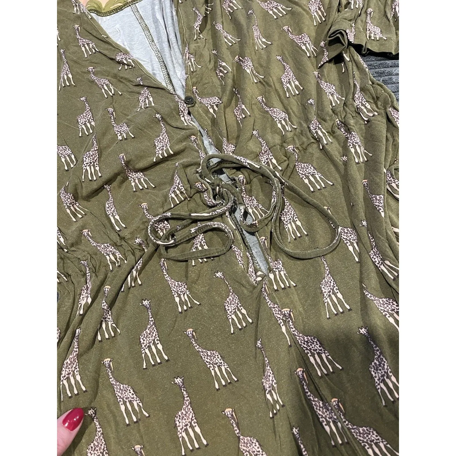 Women's Chelsea Peers Size L PJ's Green Giraffe Hat Print Long Sleeve Button Up Size L - Image 6