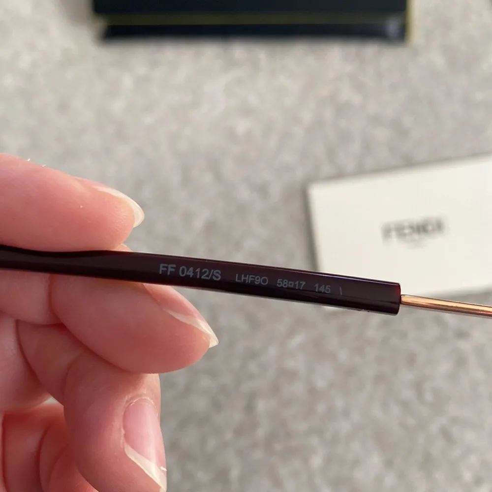 Fendi transparent red gradient oval sunglasses - Image 4