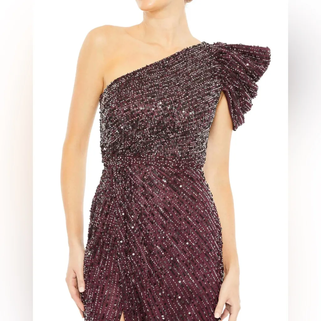 Mac Duggal 5622 Blackberry Sequin Embellished Puff One Shoulder Gown Size 0 - Image 2