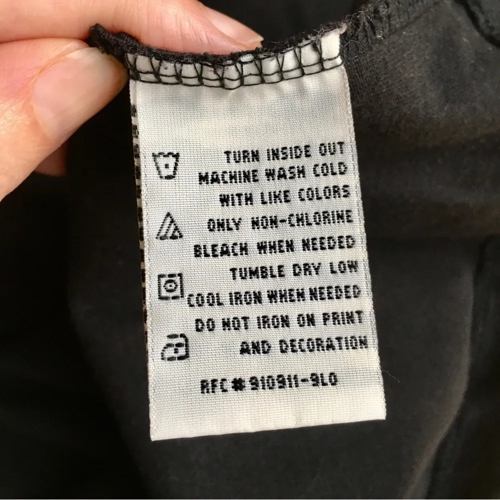 White Stag Crystal, Bling, Rhinestone Heart Tee, Black, Red, White, Blue, Size L - Image 8