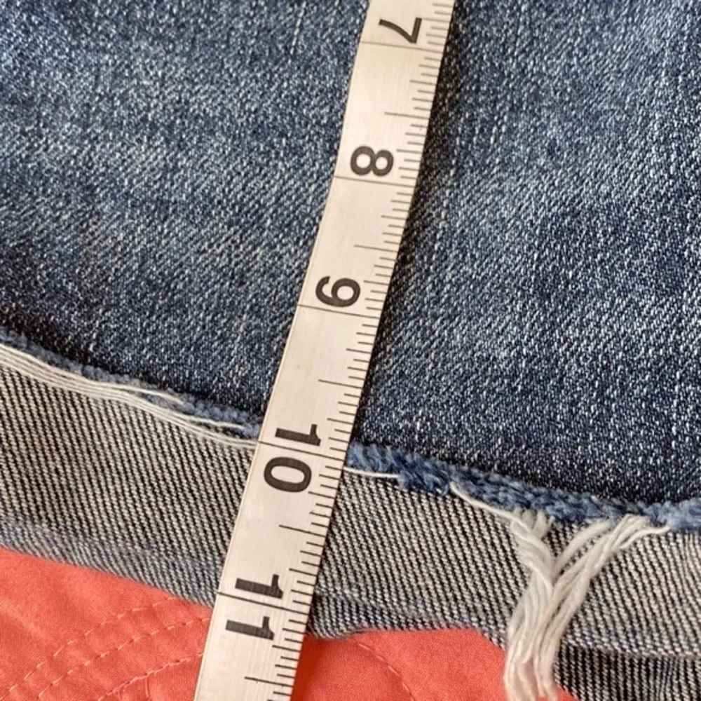 Bdg Button Fly Tomgirl Cutoff Jean Shorts Women's 27 Distressed Cotton - Image 4