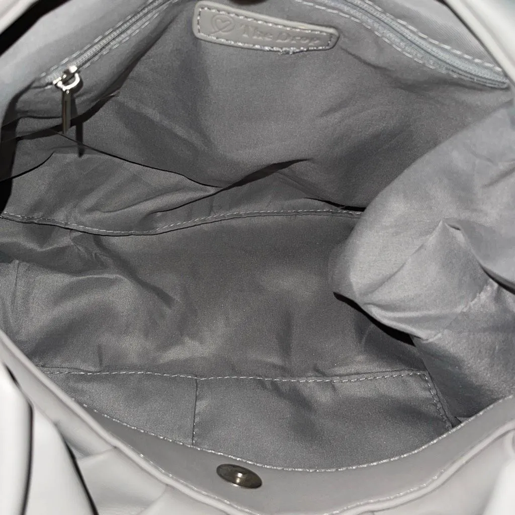 Staples by The Drop Women’s Janelle Gathered Shoulder Bag Light Gray. NWOT Gray - Image 4