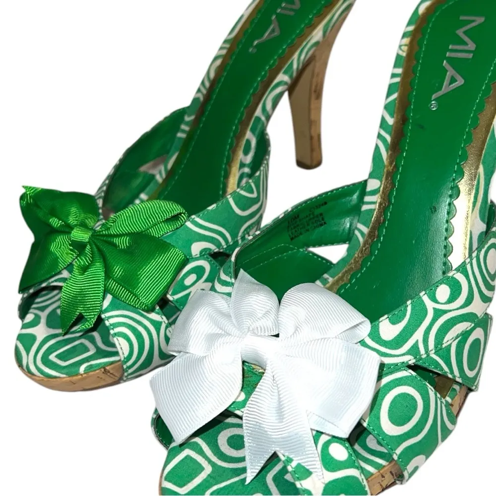 Mia Green Patterned Heels with Bow - Image 3