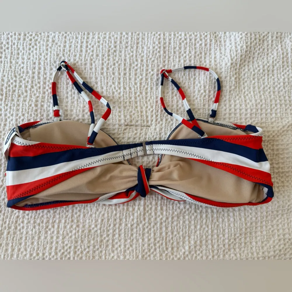 NWT Old Navy Bikini Top Large - Image 3