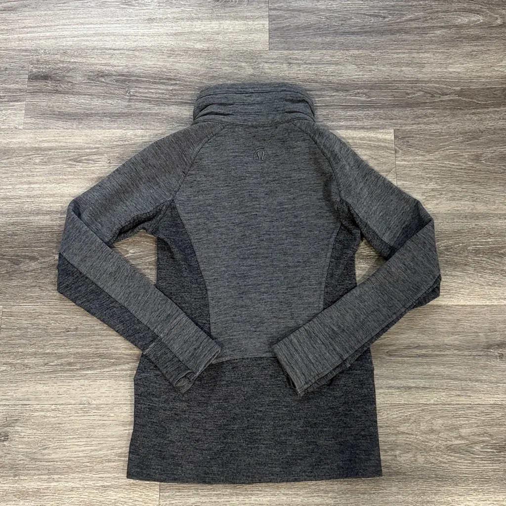 Lululemon Charcoal Zip-Up Jacket 6 Funnel Neck Gray Heather Sweater - Image 2
