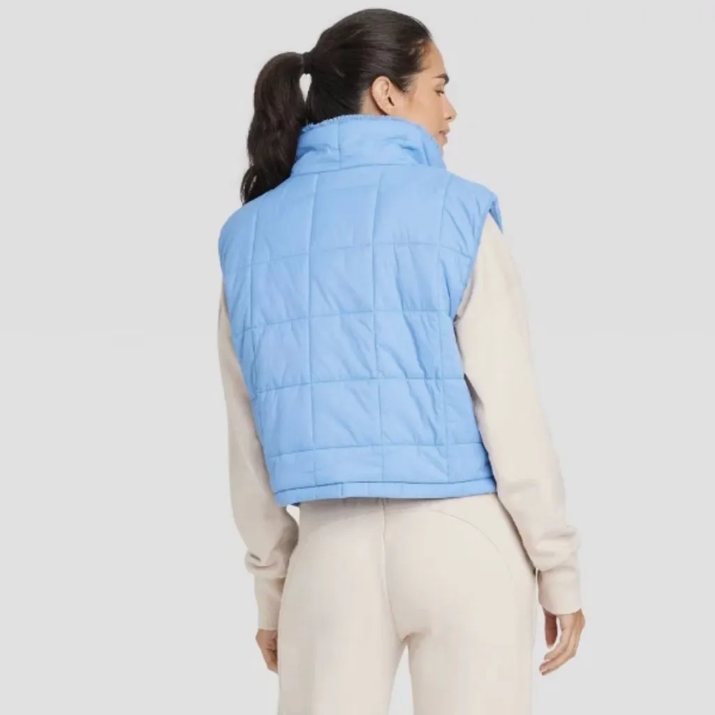 NWT Joy Lab size XL Women's Blue Quilted Vest with Sherpa - Image 2