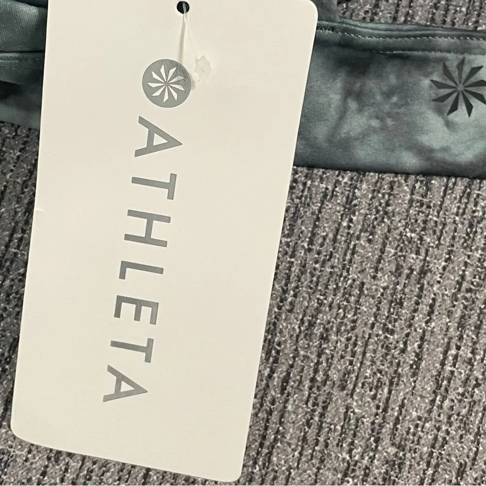 Athleta Women’s Pull On Bra - Image 7