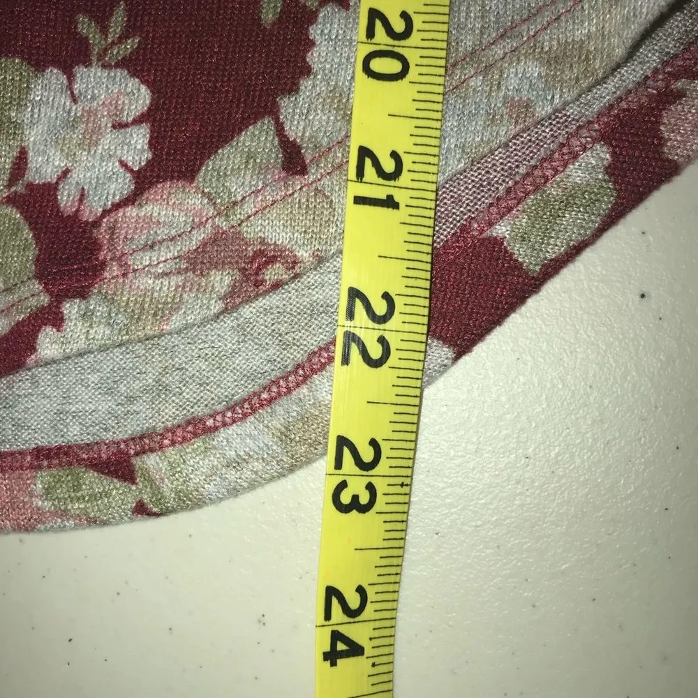 Almost Famous Form Fitting Top 1955 - Image 5