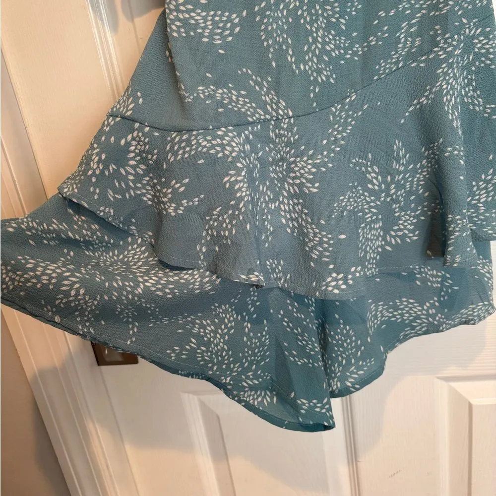 Teal Blue Floral Wrap Romper Size M - Image 3