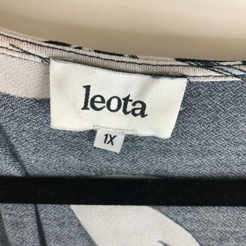 Leota Womens Helene Tie Hem Peplum Top Leaves Sleeveless Scoop Neck Black 1X - Image 7