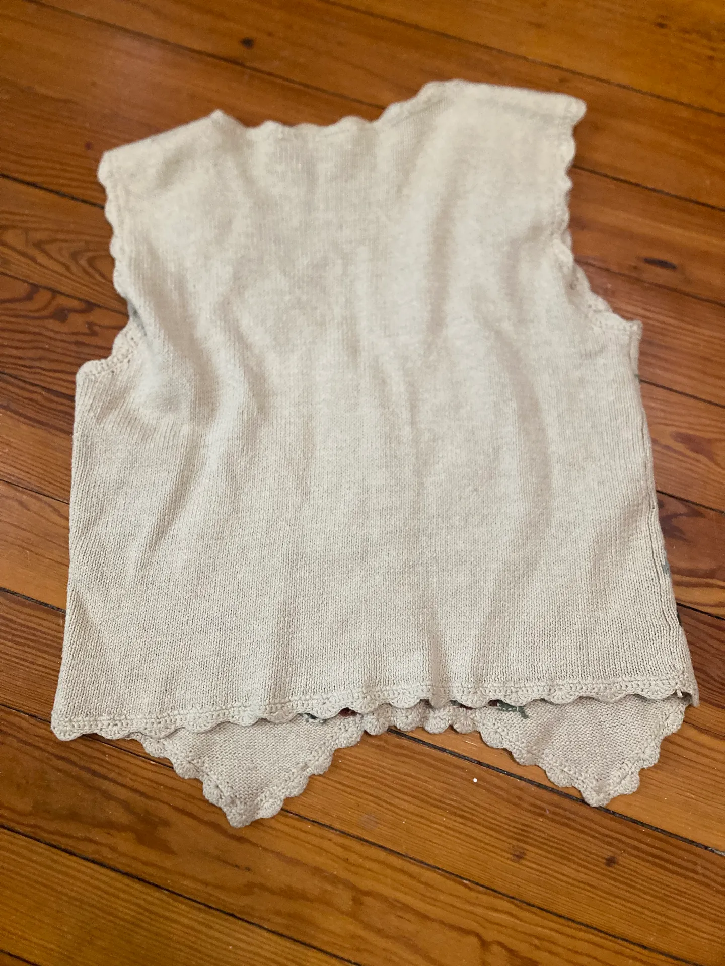 sweater vest  - Image 3