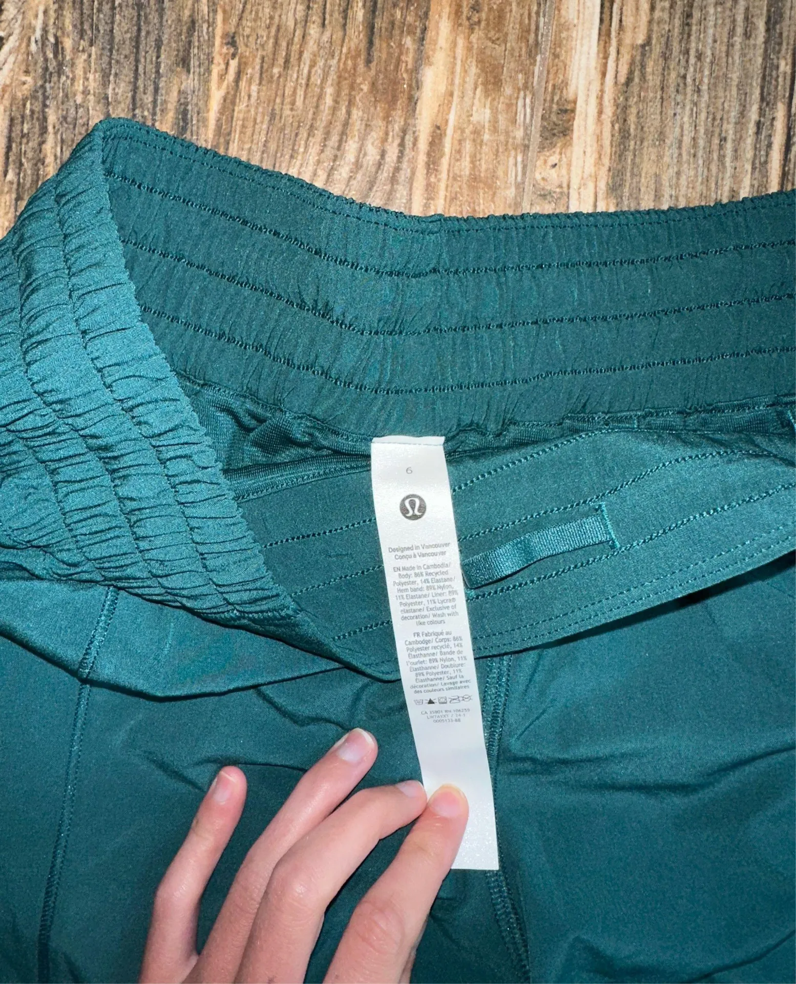 Lululemon Hotty Hot 4" - Image 2