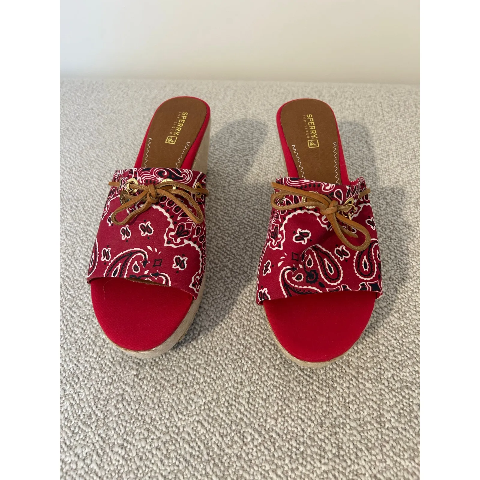 Sperry Boat Shoe Red Bandanna Paisley Print Leather Tie Espadrilles 90s Y2K 9 - Image 2