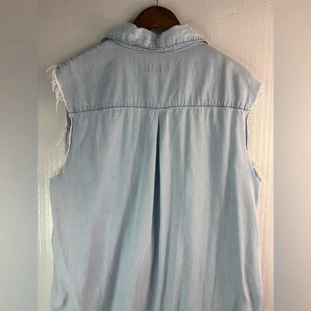 Thrill Jeans 3X Sleeveless Distressed Light Wash Denim Button Down Shirt Blue - Image 3