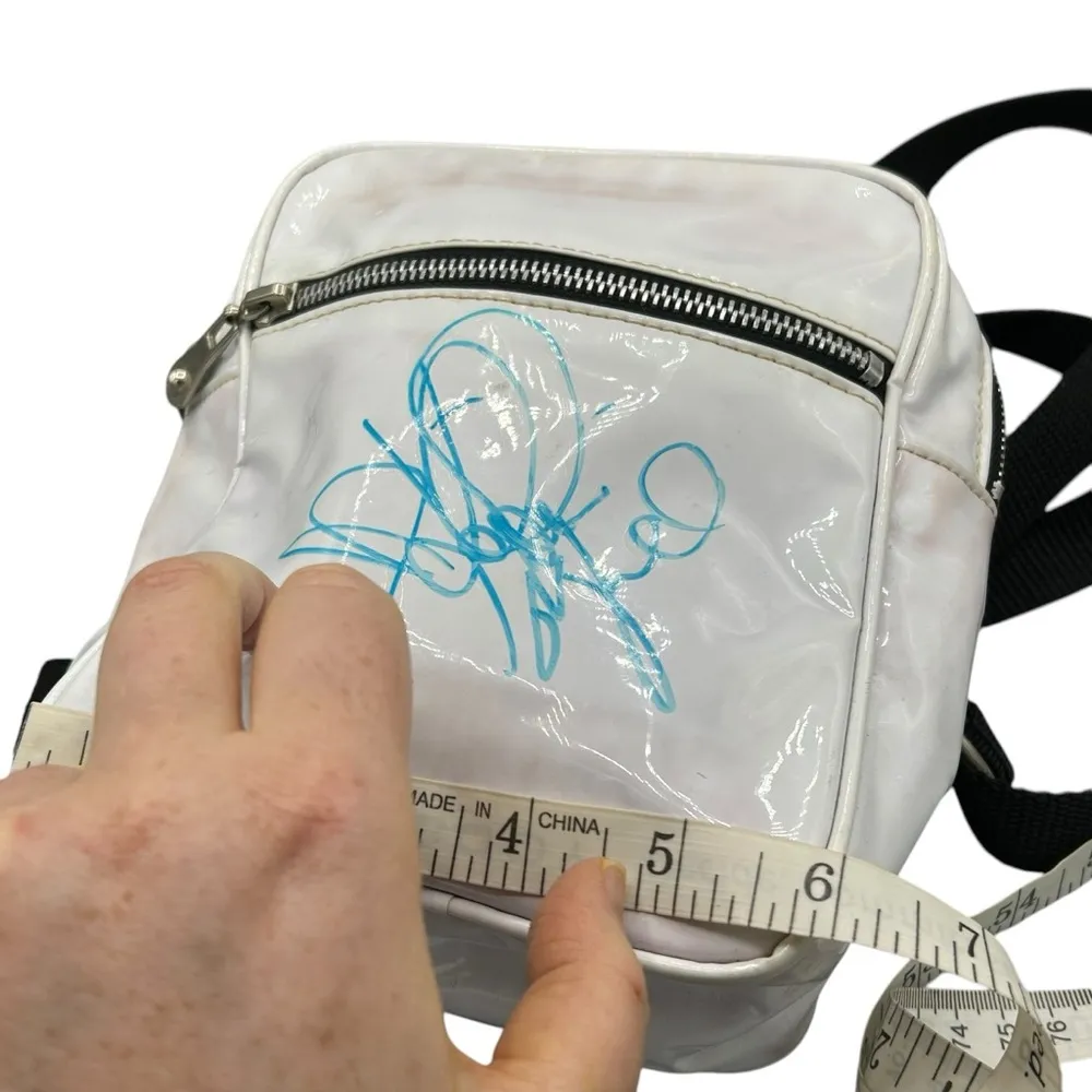 RARE KATHARINE MCPHEE AUTOGRAPHED BACKPACK FIRST TOUR AT SIX FLAGS UNIQUE - Image 13