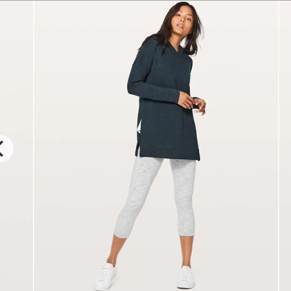 Lululemon Cut Above Hoodie
Heathered Inkwell - Image 3