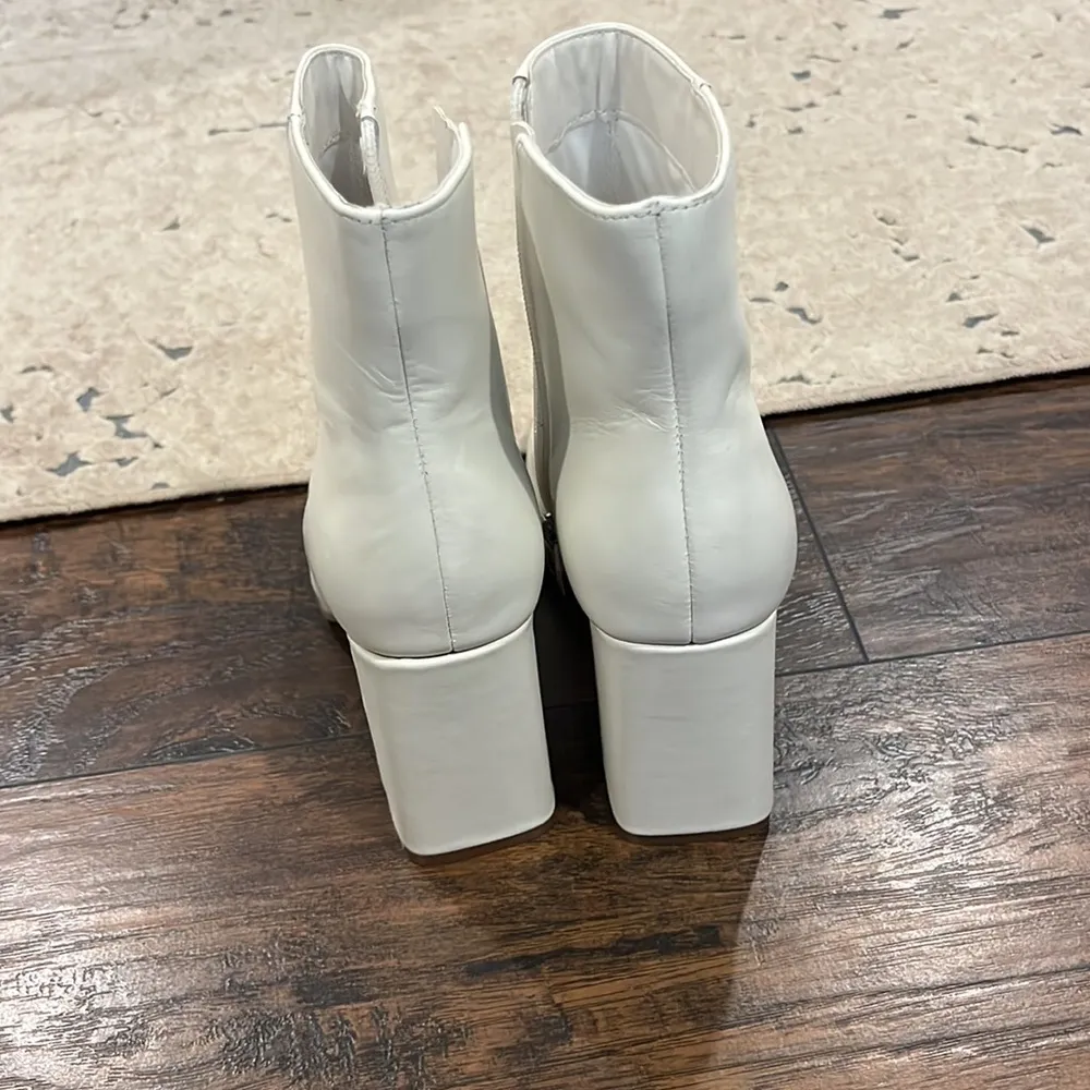 Nebula White Cream Bootie - Image 5