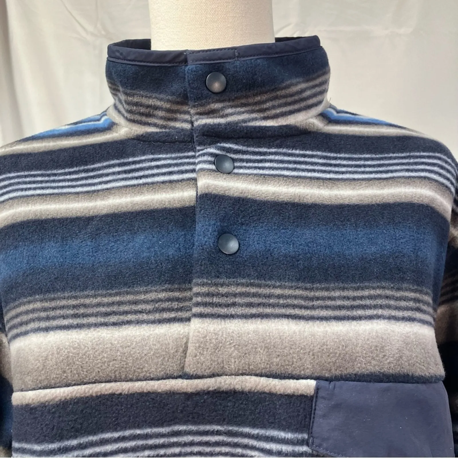 Southern‎ Grit Tundra Fleece Pullover Snap Striped Blue Grey Southwestern Womens - Image 4