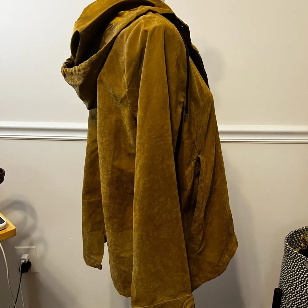 Entro  Hooded Lightweight Jacket M - Image 3