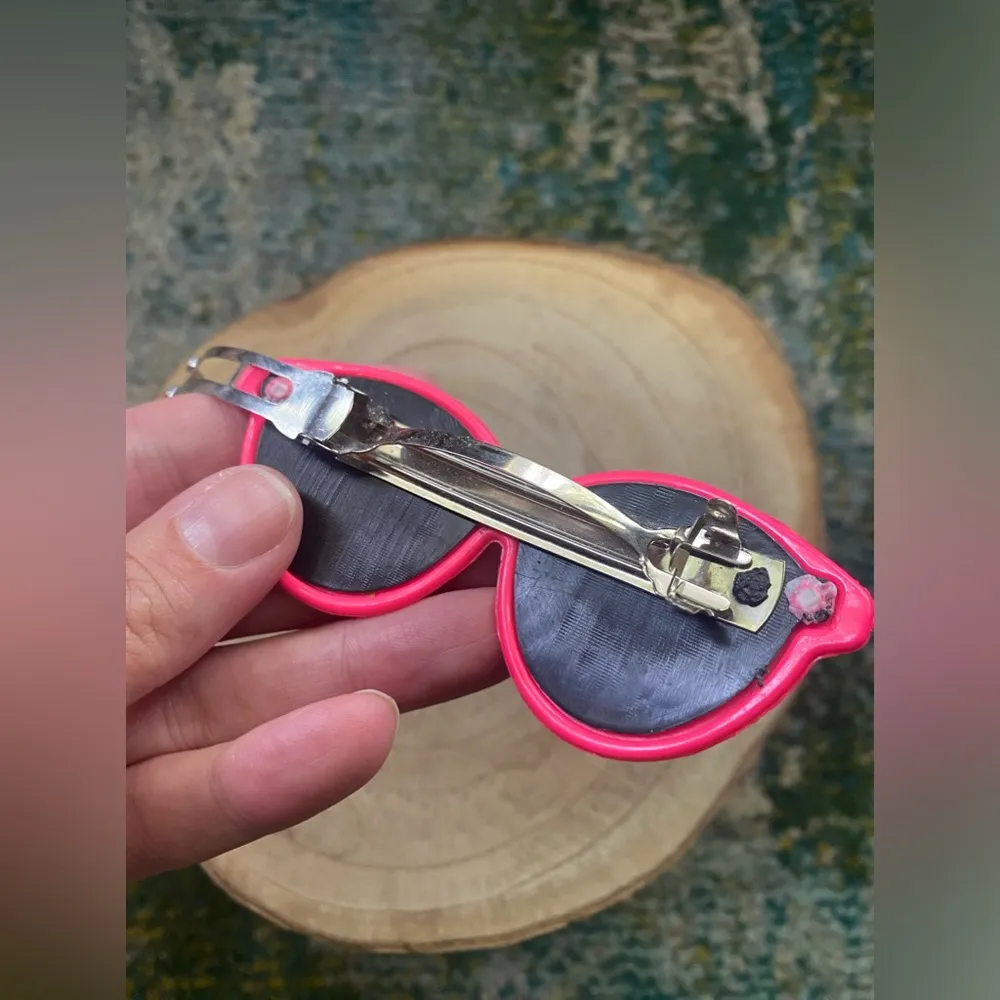 Vintage 80/90s hot pink sunglasses hair barrette - Image 7