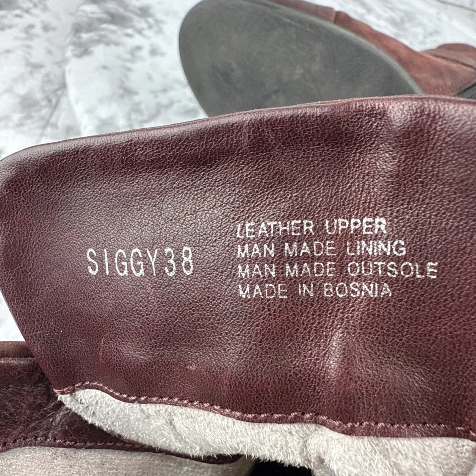 Miz Mooz Womens Siggy Bucket Ankle Boots Size 38/8 Merlot Brown Leather Side Zip - Image 9