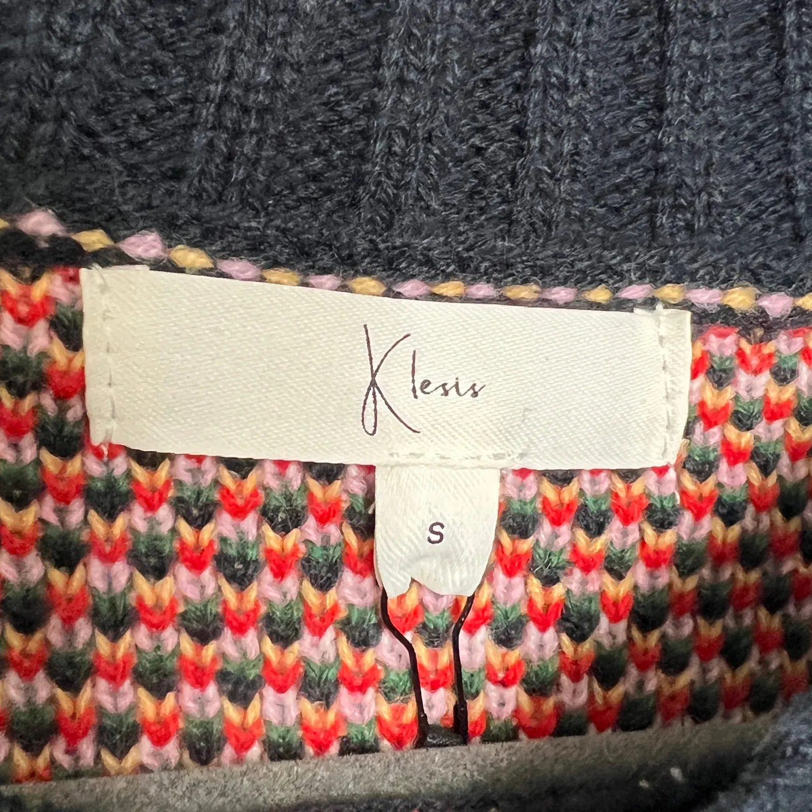 Klesis Argyle Floral Knit Sweater Navy White Diamond Pattern Pullover Small Blue - Image 4