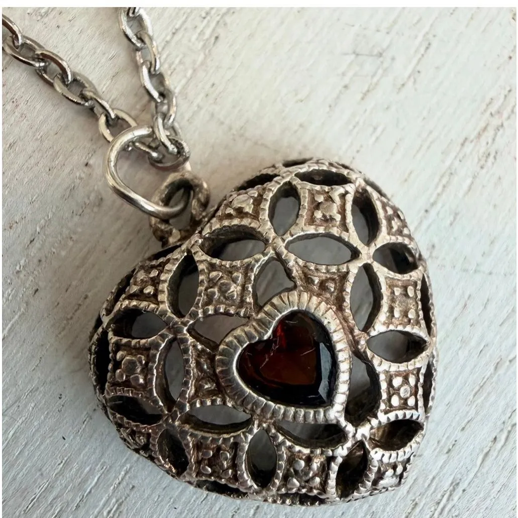 Avon Sterling Silver Openwork Heart Locket Pendant Necklace - Image 4