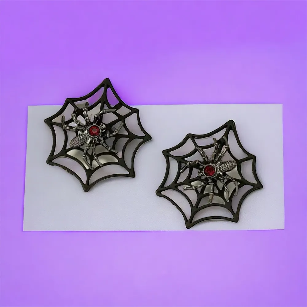 Gorgeous Retro Gothic Spider Web Stud Earrings with Ruby Color Decor Faux Fashio Black - Image 3