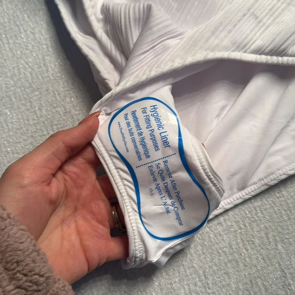 Becca Abigail One Piece Swimsuit, Medium, $138 - Image 5