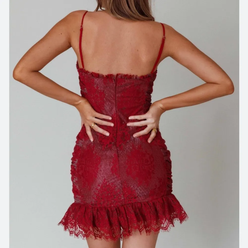 Selfie Leslie | St. Tropez Frill Hem Lace Mini Dress - Image 2