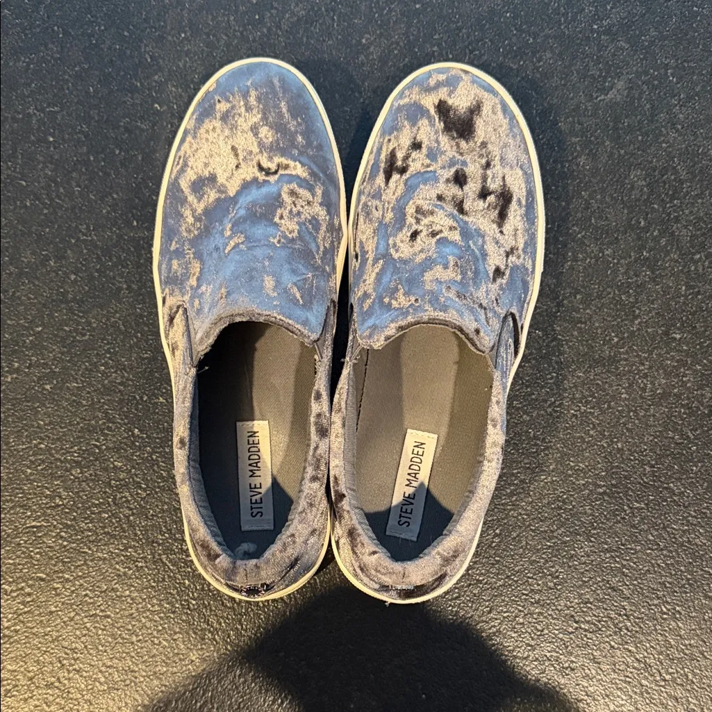 Steve Madden Shoes Women’s 8.5! Gema Crushed Velvet Slip On Sneakers Gray! - Image 3