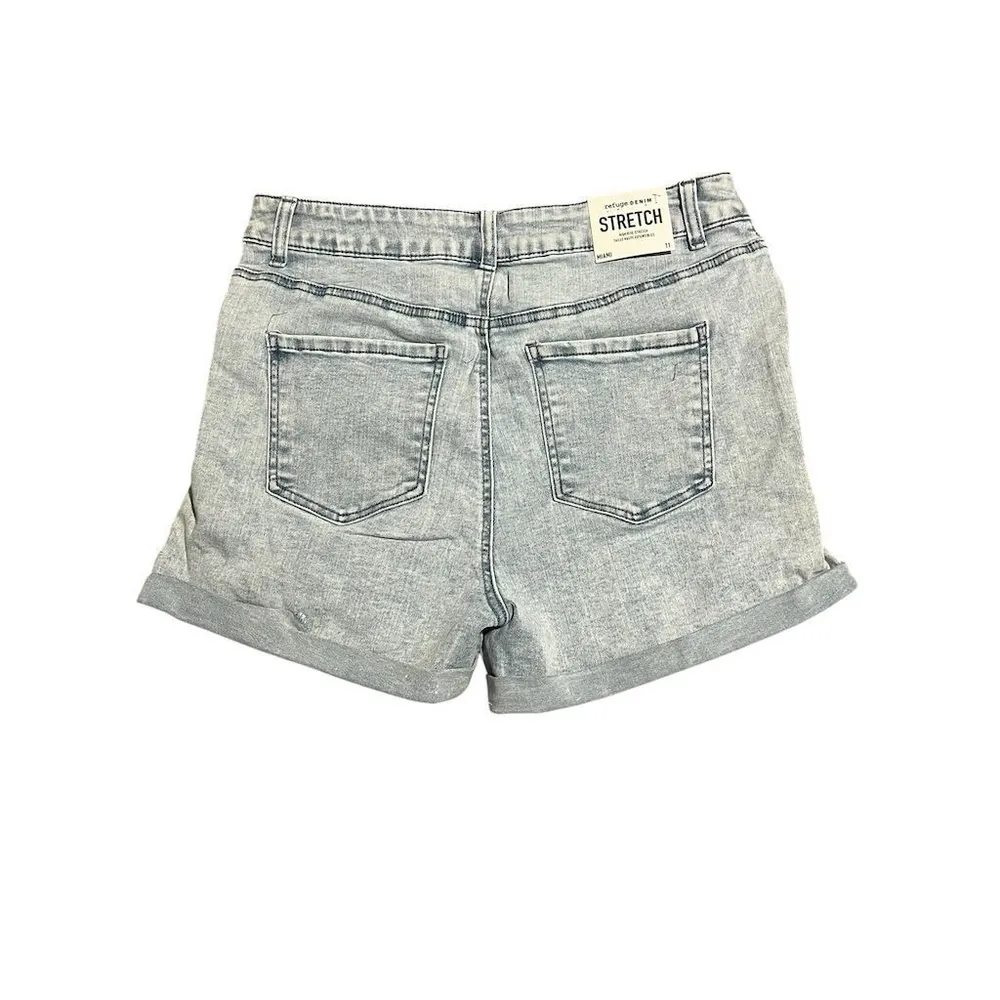 Refuge Jean Shorts Womens Size 11 High Rise Distressed Denim Blue Casual NEW - Image 8