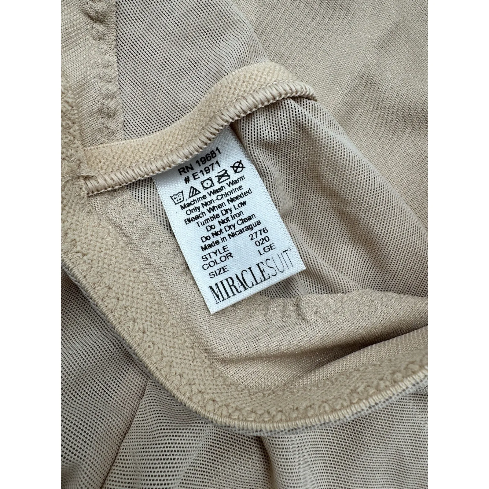 NWD Miraclesuit Bum Lifting Short Warm Beige Size Large Sheer Shaping Extra Firm - Image 6