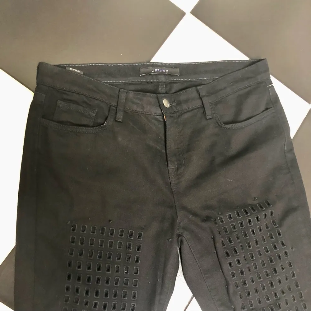 Aidan Boyfriend Jeans Cutout Lattice Window Pattern Black Denim Size 27 - Image 5