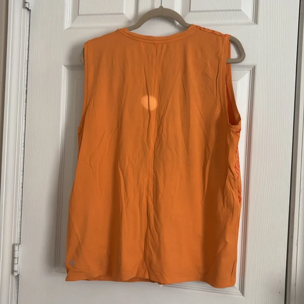 Lululemon All Yours Graphic Tank Top *Vitasea
Orange Frappe Size 14 - Image 9