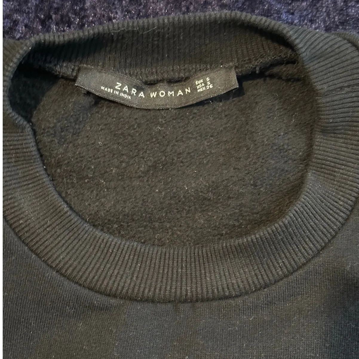 Zara Woman long sleeve black floral embroidered puff sleeve sweatshirt size S - Image 8