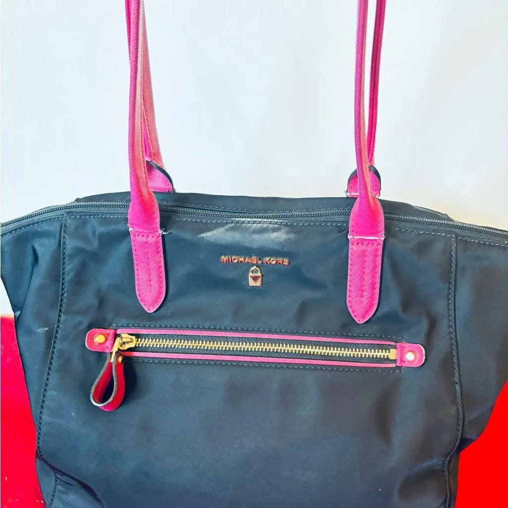 Michael Michael Kors Kelsey Medium Top Zip Tote Black - Image 8