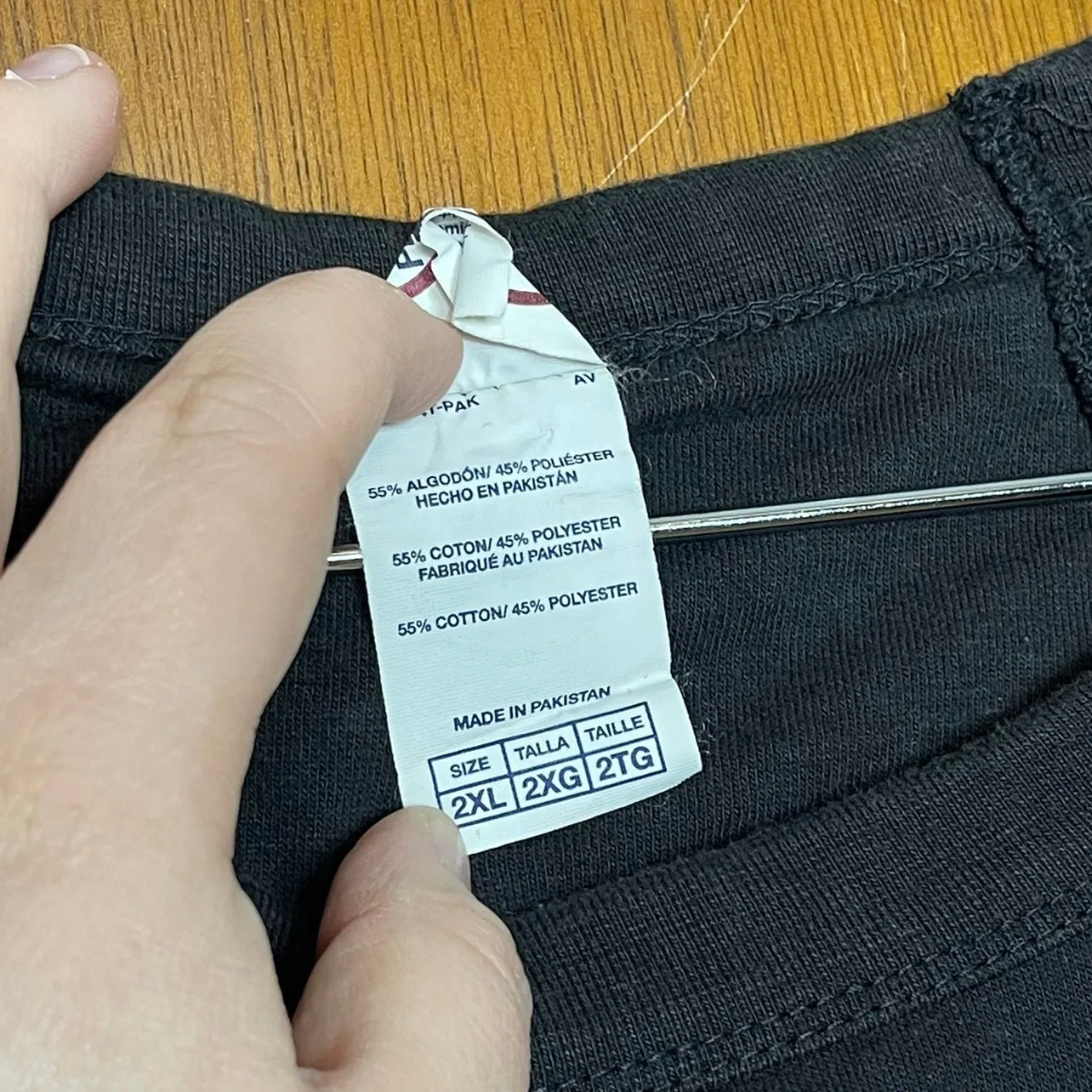 Hard Rock Hotel Sioux City Breast Cancer Awareness Crewneck Size 2XL - Image 4