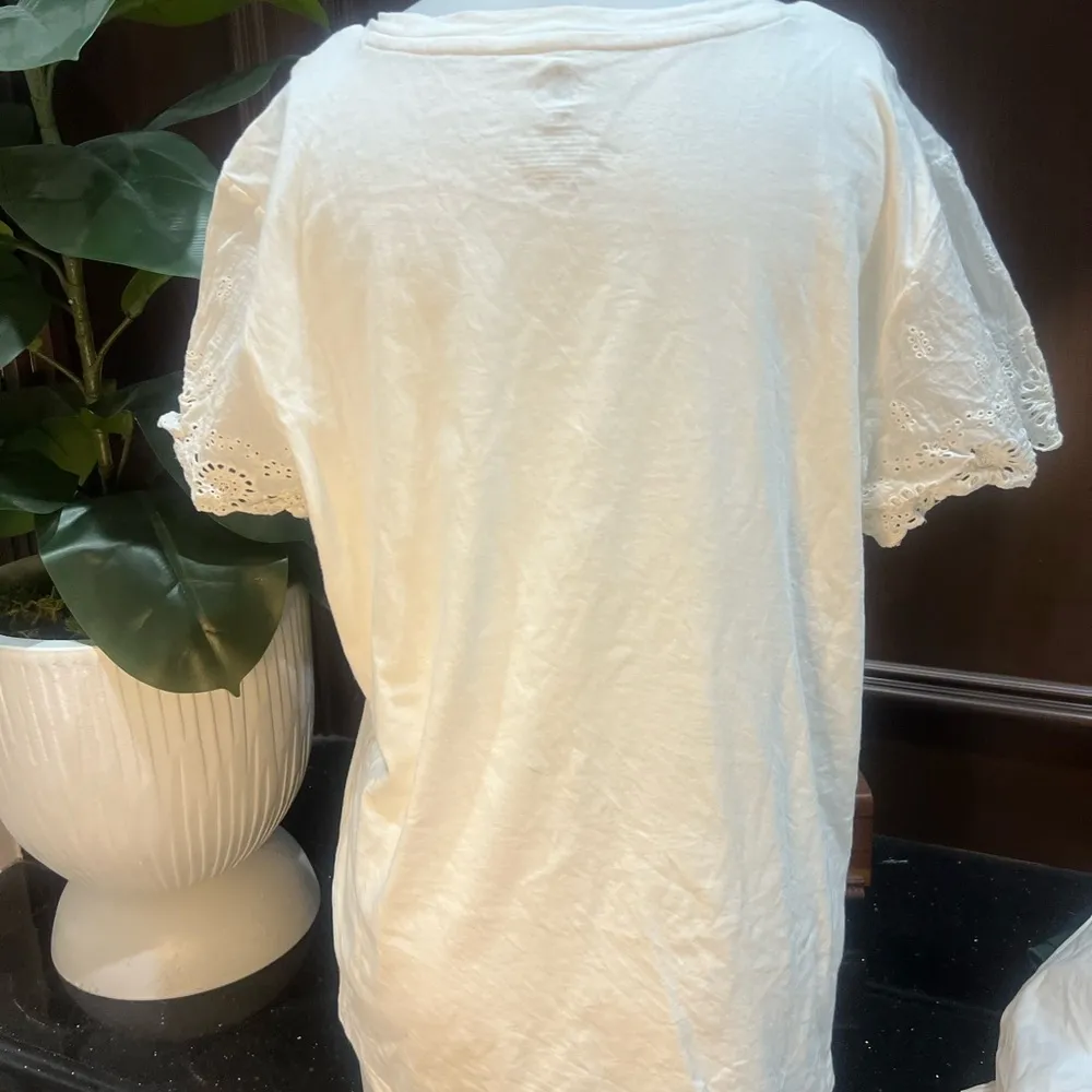 Disney Epcot Flower and Garden Festival 2022 shirt XL - Image 2