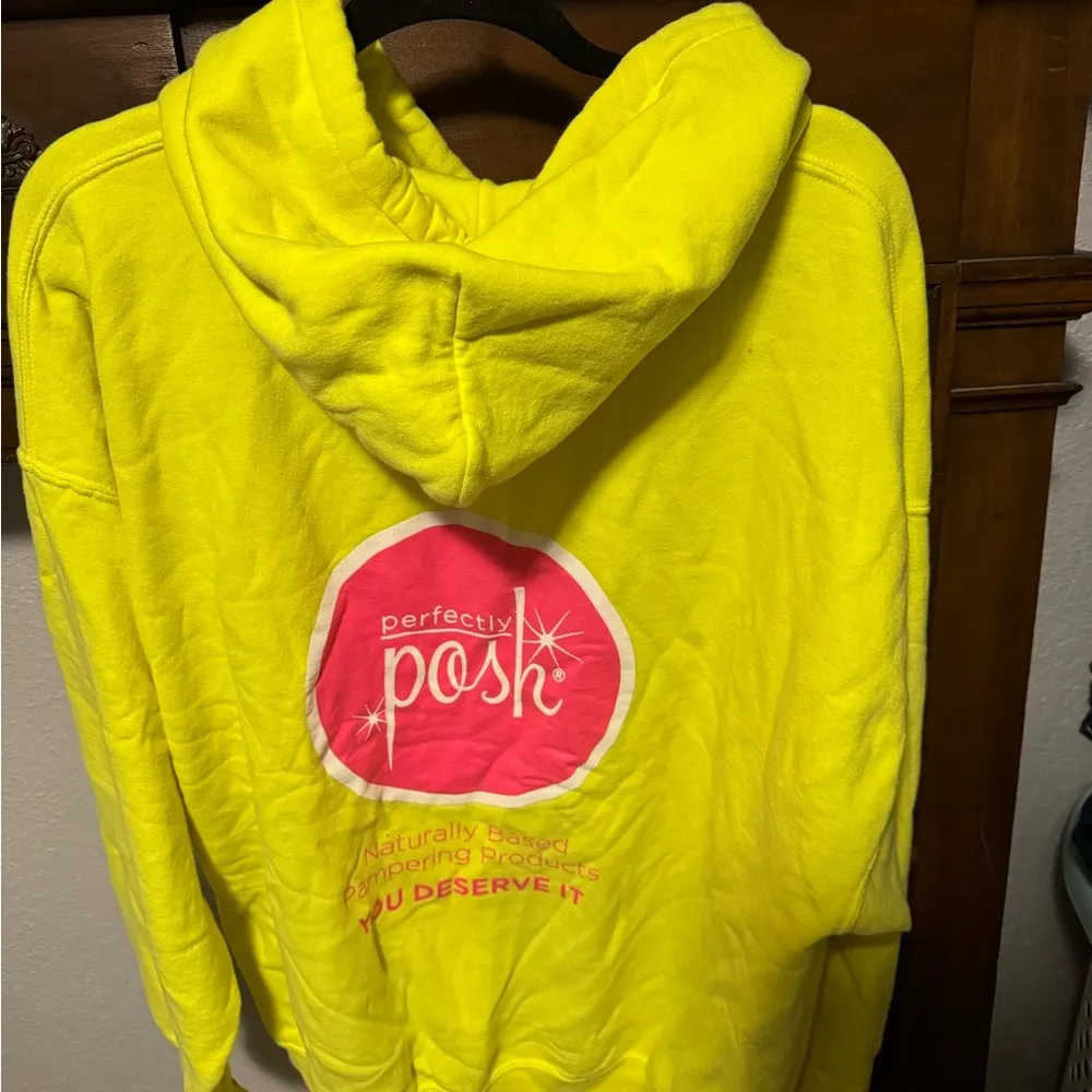 Perfectly Posh Lil Snarky Hoodier Yellow Size 2X - Image 2