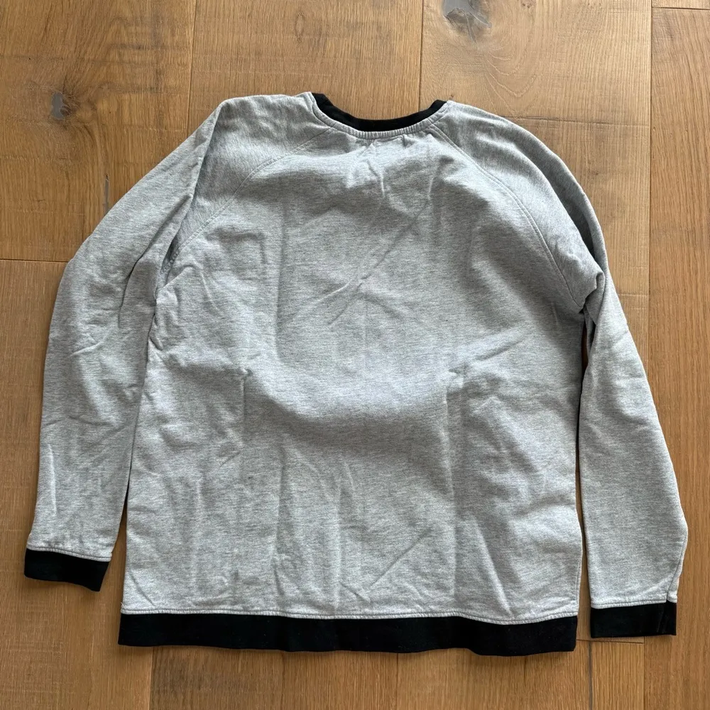 Monica & Andy NWOT Gray Ghost Embroidered Sweatshirt Size L - Image 3